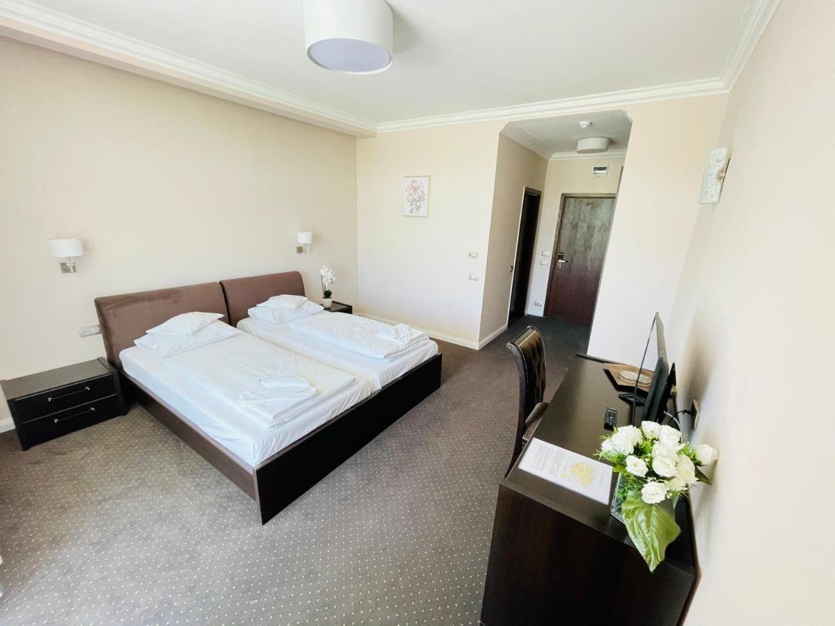 Hotel Opal Zalău Esterno foto