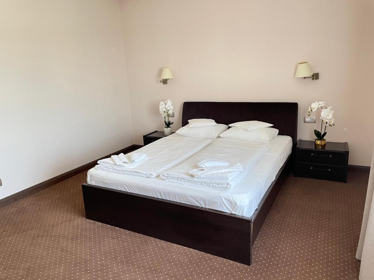 Hotel Opal Zalău Esterno foto