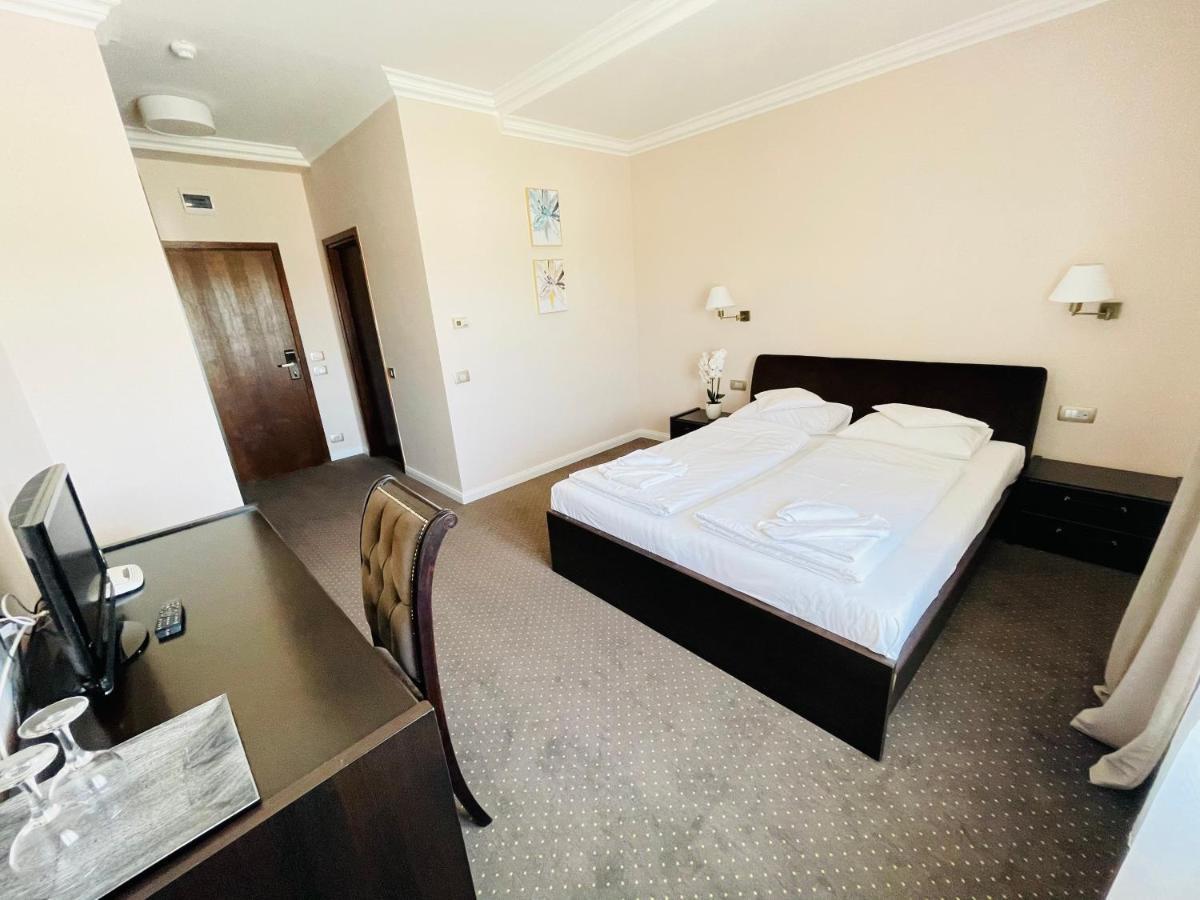Hotel Opal Zalău Esterno foto
